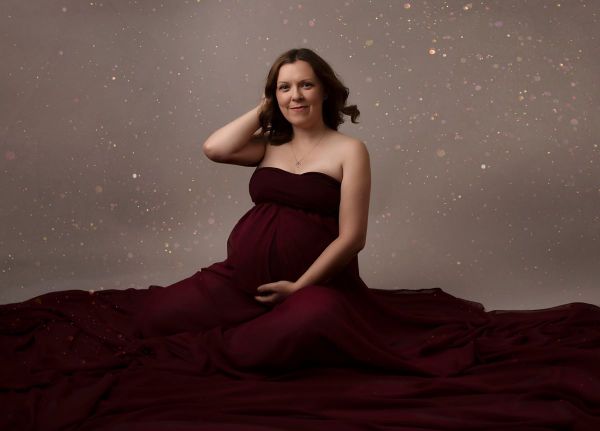 winter maternity photography session